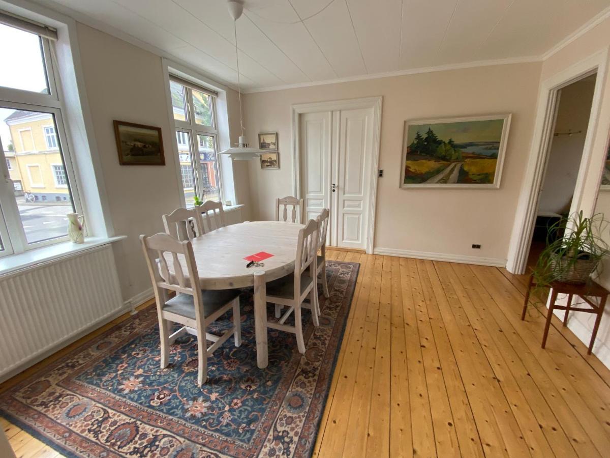 Oasen Ved Centrum Lägenhet Frederikshavn Exteriör bild